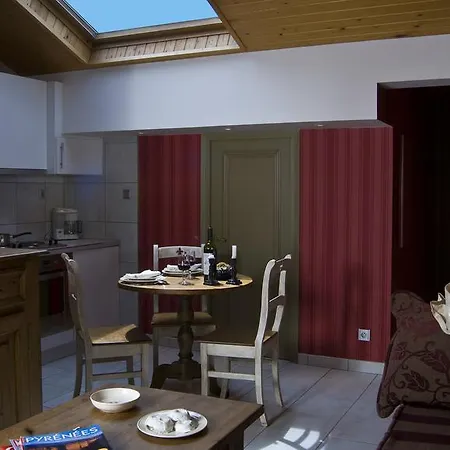 Апарт-отель Le Clos De Marie Фон-Ромё