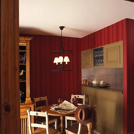 Le Clos De Marie Апарт-отель